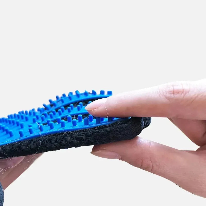 GroomGlove